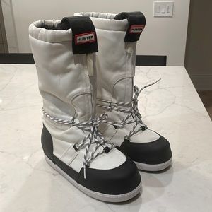 Hunter snow boots